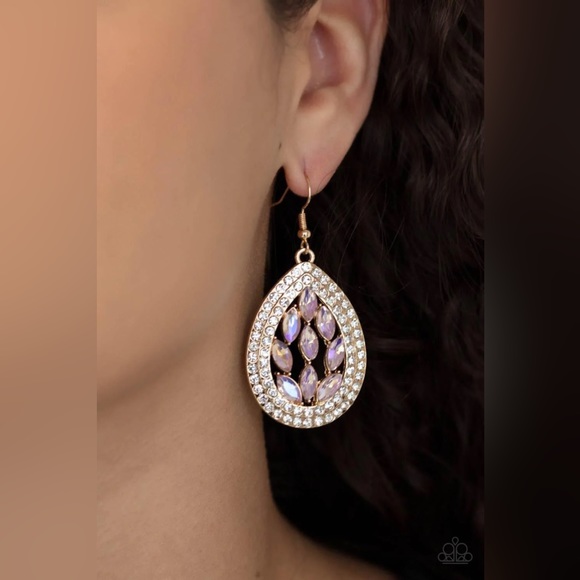 Encased Elegance - Gold Iridescent Earrings by Paparazzi Accessories - Picture 1 of 2